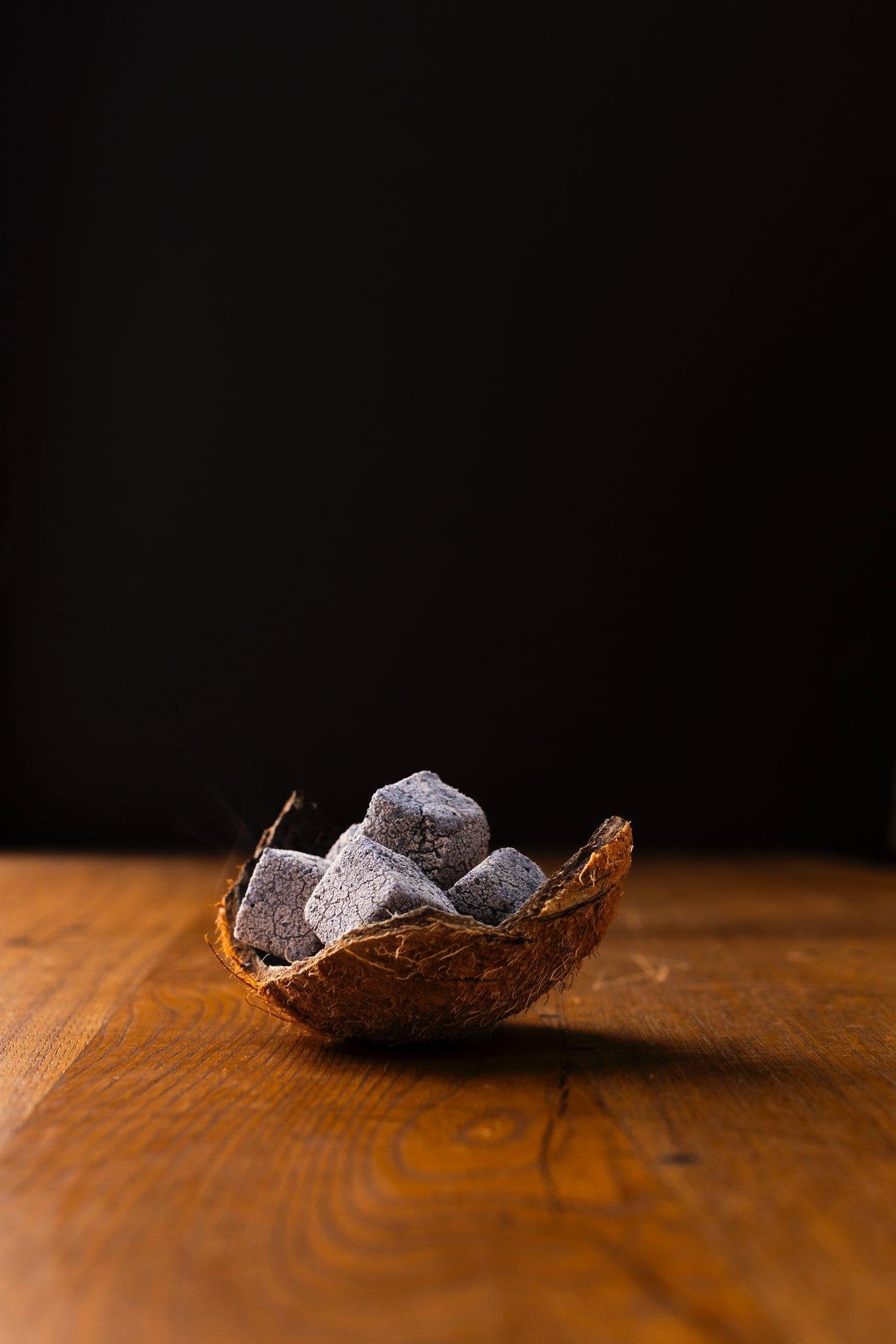 MR.EDS XSENCE GRAY - 26mm 1kg 水ギセル用炭